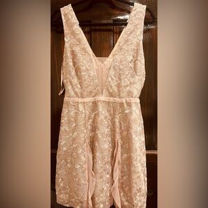 Brand New BCBG Max Azria Lace Dress – Size 8 with Tags